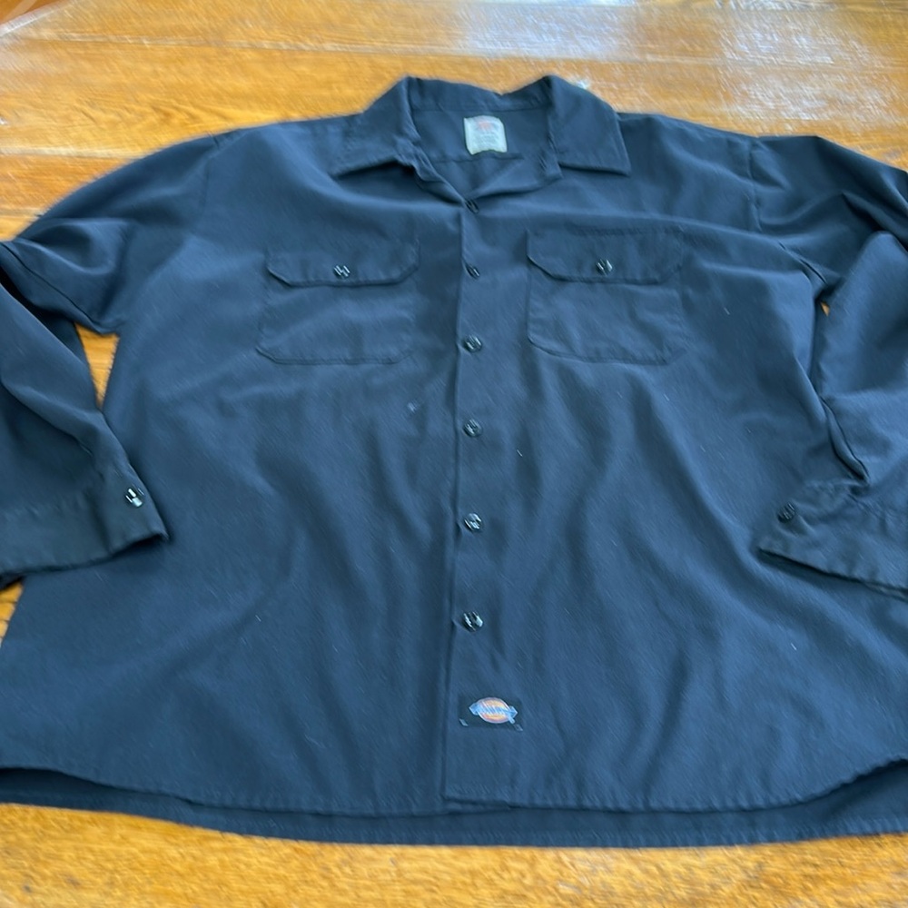 Dickie’s brand black Men’s work shirt. As Is! Small tear in front. Size Large